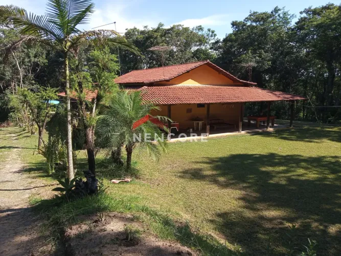 Sítio em Região das Taquaras - Área Rural de Esmeraldas - Esmeraldas/MG