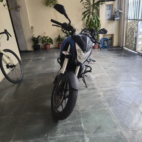 Bajaj Dominar 200