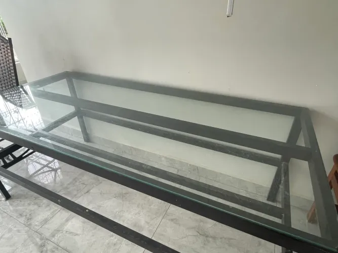 Mesa em metalon com tampo de vidro, 1,86x 85cm
