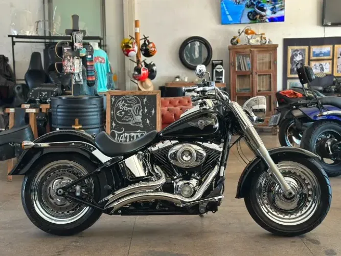 Harley-Davidson Fat Boy (FLSTF) 2015 LEIA A DESCRIÇÃO!