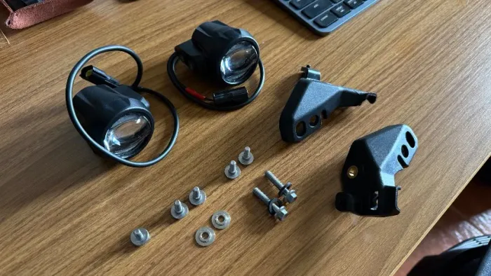 Farol Auxiliar Tiger 900 (sem uso)
