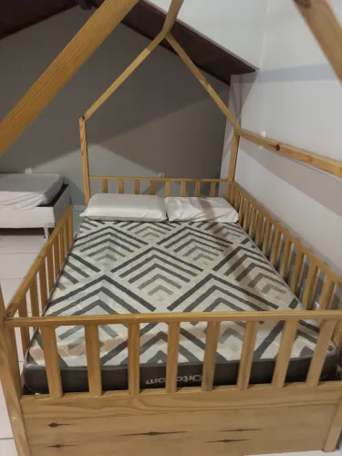 Cama casinha casal