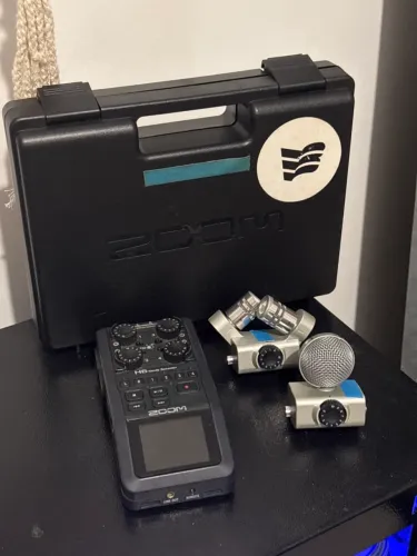 Gravador e interface de áudio zoom H6 completo com cápsulas e case