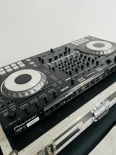 Controladora Pioneer Ddj Sz