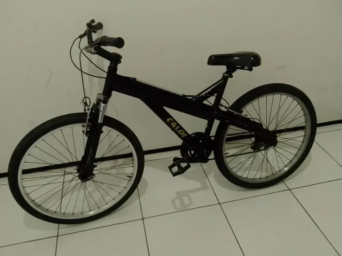 Bicicleta Caloi T-type Alumínio 21 V Preto Fosco Aro 26.