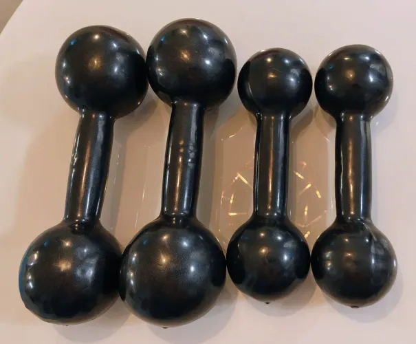 Kit 2 pares de halteres bola 5kg e 10kg (leia a descrição)