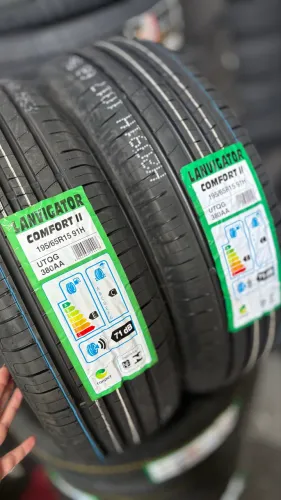 2 pneus novos 195/65 R15