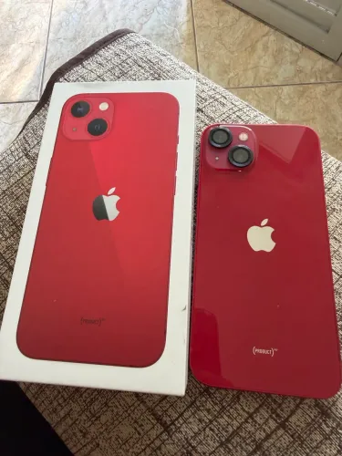 Phone 13 128GB Vermelho Bateria 82% - Apple