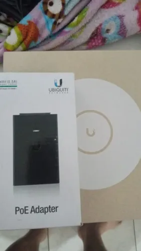 Access Point Unifi Wi-fi Ubiquiti U7 Pro 6ghz Poe+ Branco + Fonte