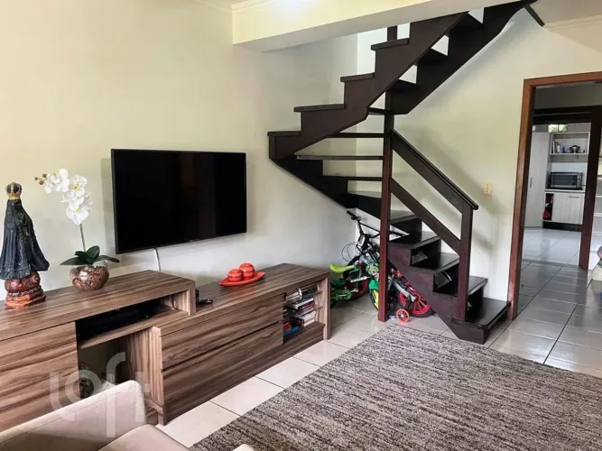 Casa à venda em Morro Santana com 99 m², 3 quartos, 1 suíte, 2 vagas