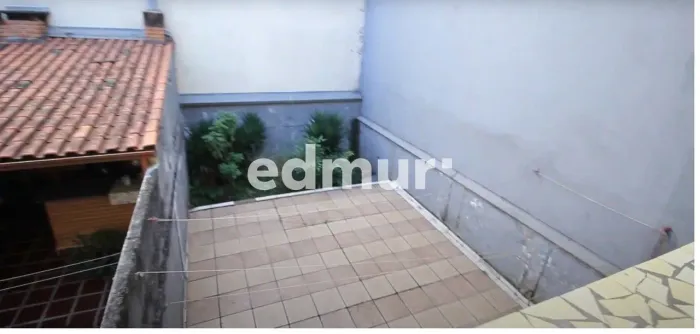 CASA no bairro Vila Marina com 148m². 2 e 2 vagas. Confira