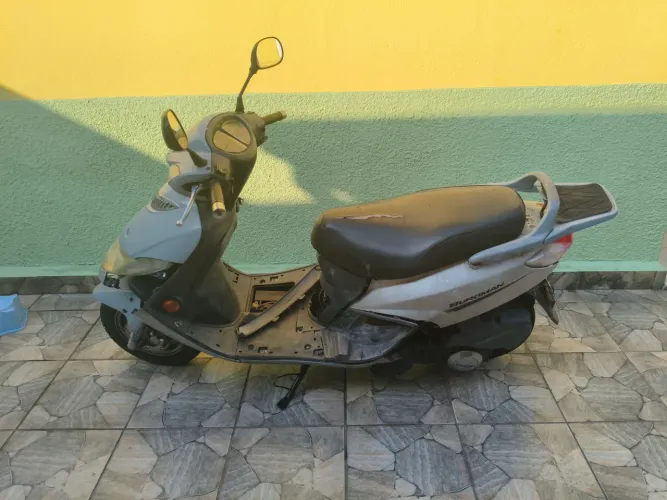 No estado em que se encontra Burgman 125 An 2007