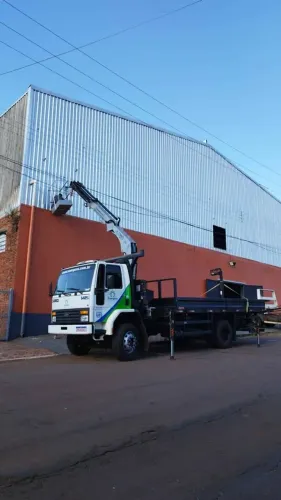 Ford Cargo 1415 - Munck TKA 20.7