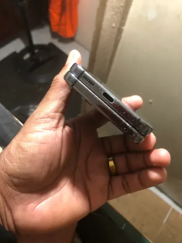 A flip 5