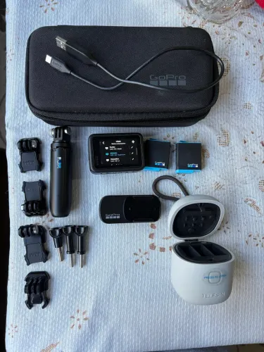 GoPro Hero 10 Black + 3 Baterias + Kit Completo + Acessórios