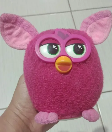 Boneco Pelúcia Furby 