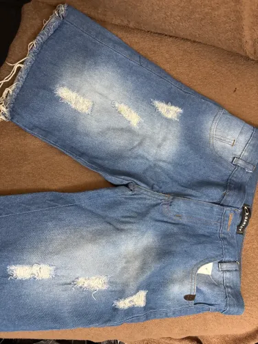 Short jeans