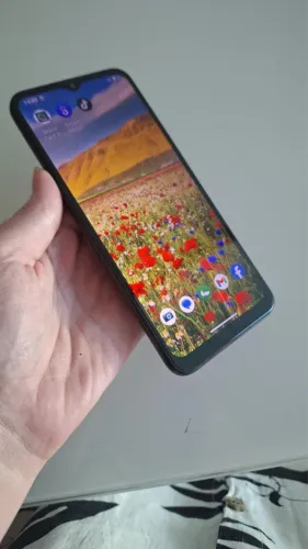 VENDO MOTO G10 EM BOM ESTADO 