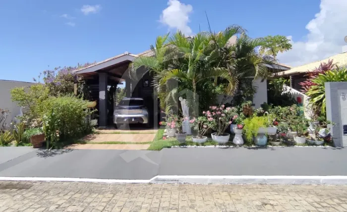 Casa à venda no Condomínio Laguna Ville com conforto e segurança