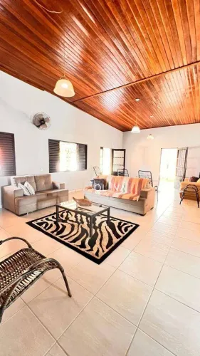 Chácara com 4 dormitórios para alugar, 2000 m² por R$ 4.000,00/mês - Estância São Judas Ta