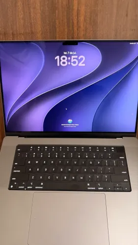 MacBook Pro M1 Pro 16 Polegadas 16GB 512GB