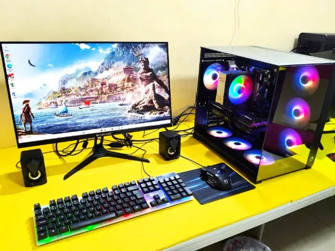 PC Gamer Ryzen 5-8400F RX 7600 16gb Ram Ddr5 Ssd 1Tb Tela Curva 27 180Hz