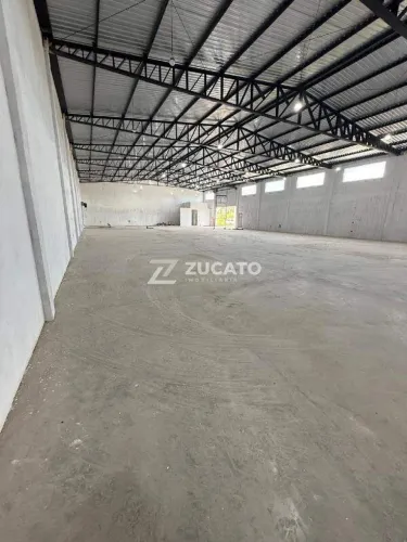 Galpão Comercial para Aluguel em Uberaba/MG | 850 m² internos | 8 vagas