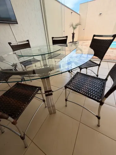 Mesa de luxo nova