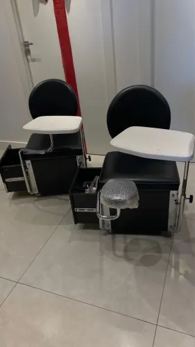 Cadeiras para manicure 