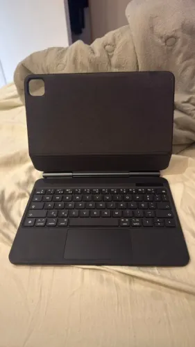 Capa com Teclado Bluetooth Bettdow para iPad | Impecável