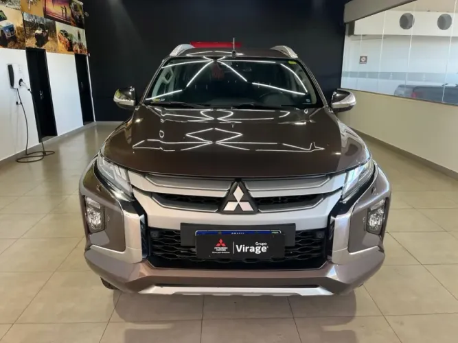Mitsubishi TRITON HPE-S 2.4 CD 4X4 TB Diesel Aut. 2022