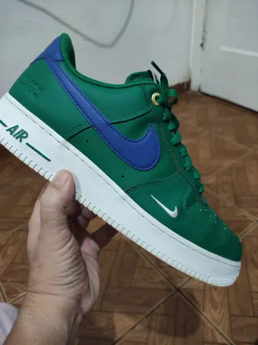 Nike Air Force 1 '07 LV8 40th Anniversary Malachite verde e azul