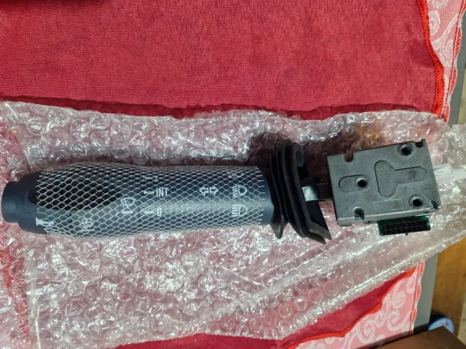 Chave Comando Seta P/iveco N.stralis/tector/cursor-504188583