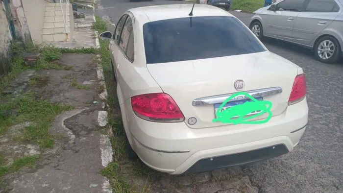 Fiat Linea Essence 1.8 Flex 16V 4P 2015