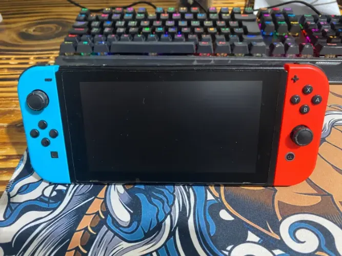 Nintendo Switch usado com todos os acessórios