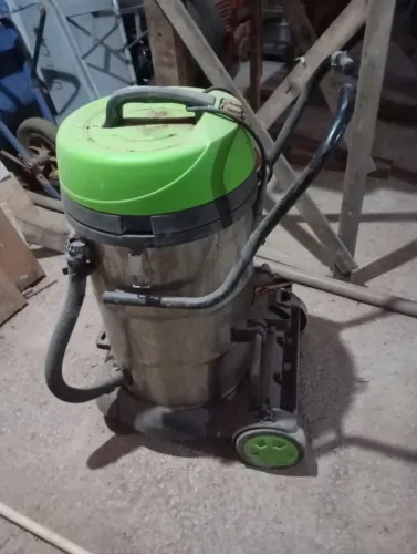 Aspirador Profissional IPC 50 Litros Pó e Água - Excelente Estado