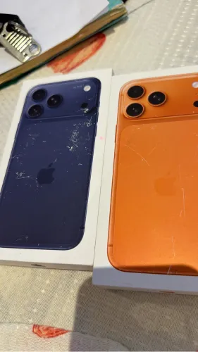 iPhones 17 pro Max - laranja ou azul 256gb lacrado