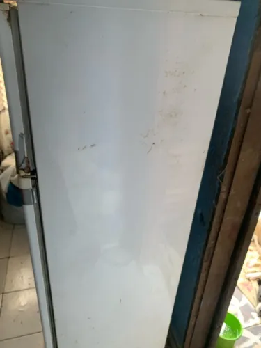 Vende-se geladeira