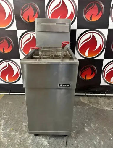 Fritadeira Macom 