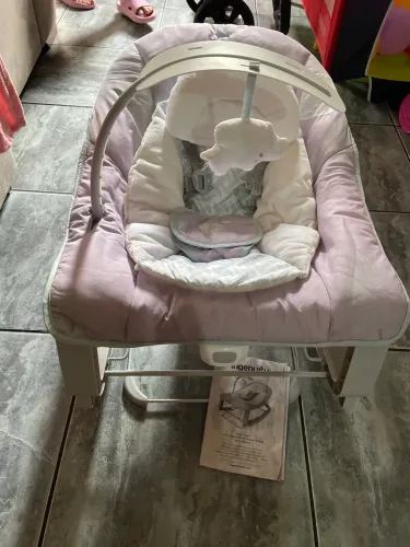 Cadeirinha de descanso para bebê