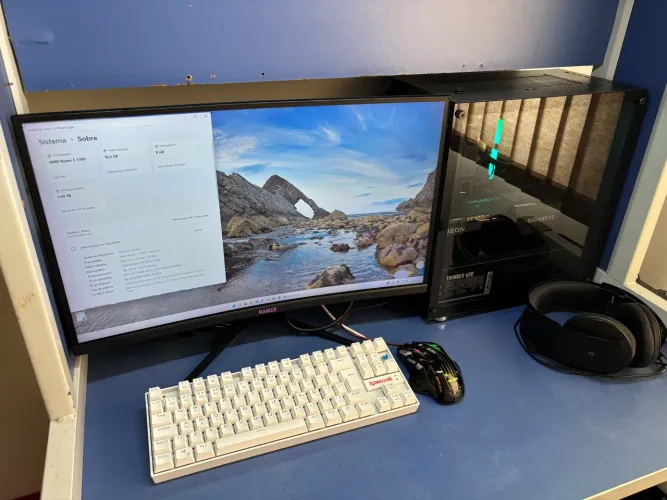 ? [COMPLETO] PC Gamer Ryzen 5 + RX 6600 (8GB) + Monitor + Cadeira + Periféricos! ?