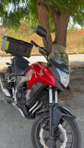 Moto Cb500x no ponto de transferir 