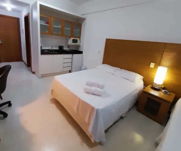 Studio Mobiliado no Centro Curitiba | Piscina e Academia | Direto com Proprietário