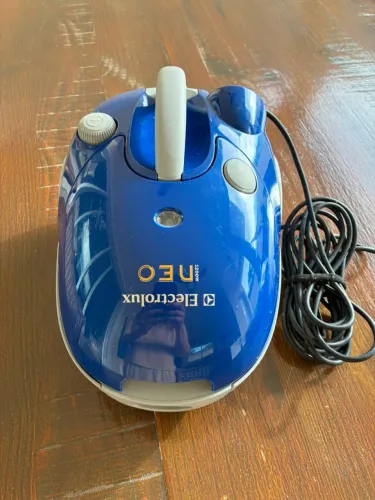 Aspirador Electrolux NEO 1200W