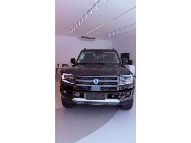 Denza B5 SUV híbrido plug-in 2027