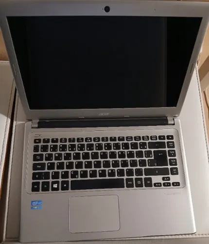 Notebook Acer Aspire V5-471-6888 com Windows 10