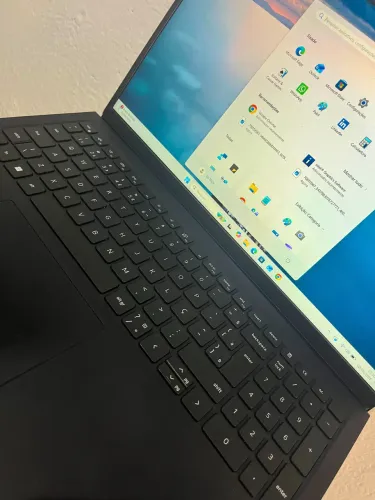DELL INSPIRON 15 - CORE i5 / 256 NVME / 8GB desbloqueio com impressão digital?