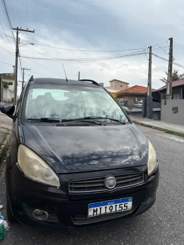 Fiat Idea Attractive 1.4 Fire Flex 8V 5P 2012