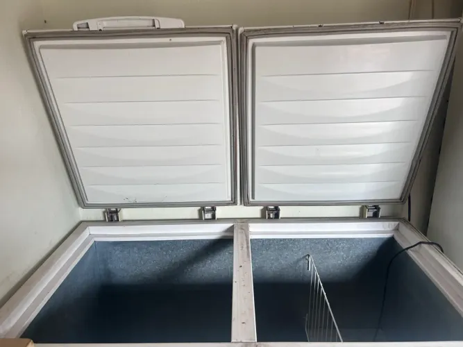 Vendo freezer em bh