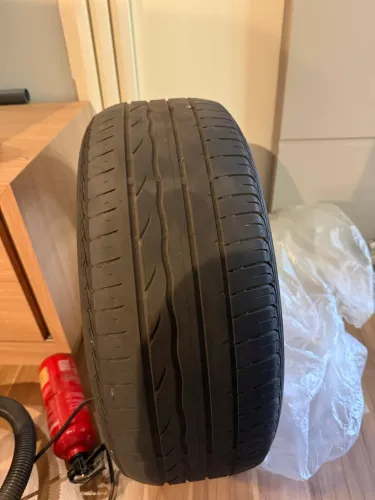 Pneu Bridgestone Turanza ER300 205/55 R16 Usado